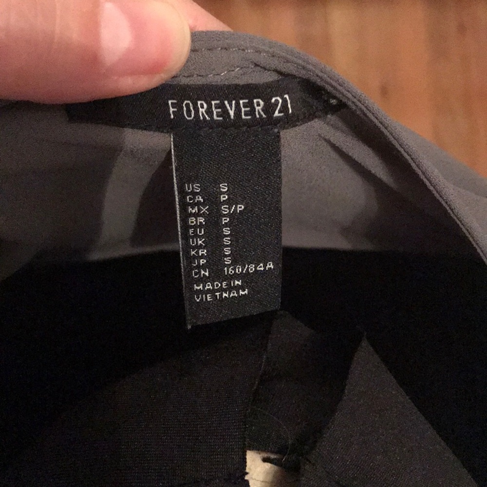 Blouse - Picture 4 of 4